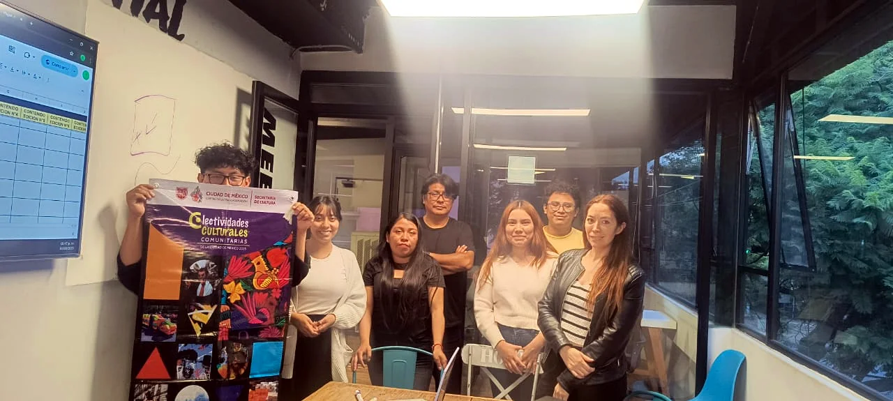 Grupo participante en una actividad cultural